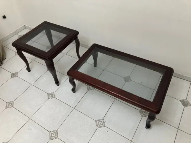 Mesa de centro e canto cor mogno