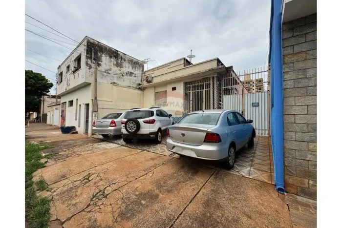 Oportunidade Única no Centro de Ribeirão Preto - Terreno Comercial na Rua Mariana Junqueir