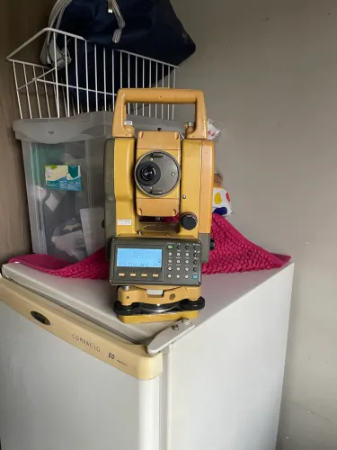 Estação Total Topcon GTS- 102N 