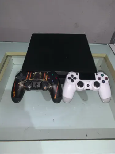 VENDO PS4 SLIM 1T