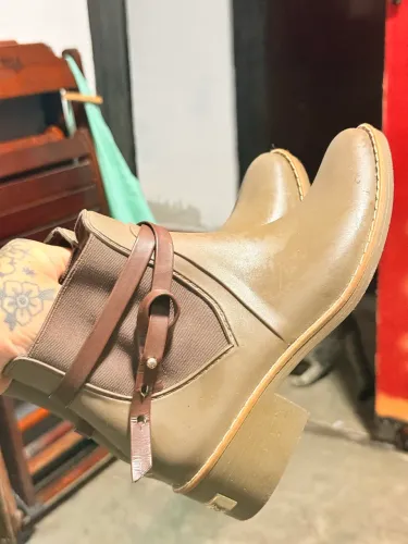 Bota colcci 