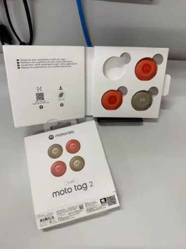 Moto Tag 2 - Rastreador Motorola Bluetooth, UWB, IP68 (app Localizador Google)