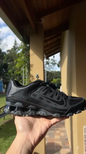 VENDO - NIKE REAX 8 TR Masculino 39/40