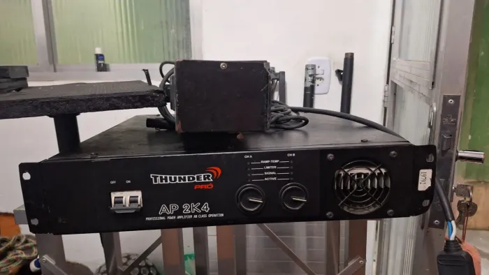 Amplificador profissional thunder pro