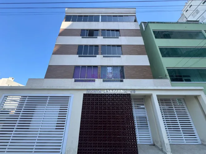 Apartamento Porteira fechada na praia do Mar Grosso - Laguna