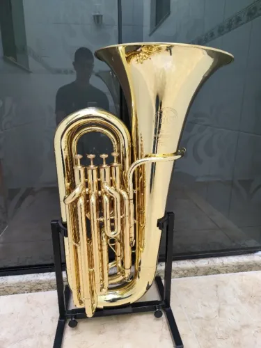 Tuba 3/4 HS Musical Tb4 Sib - Laqueada R$ 12.800,00 - Aceito trocas - Parcelo 21x