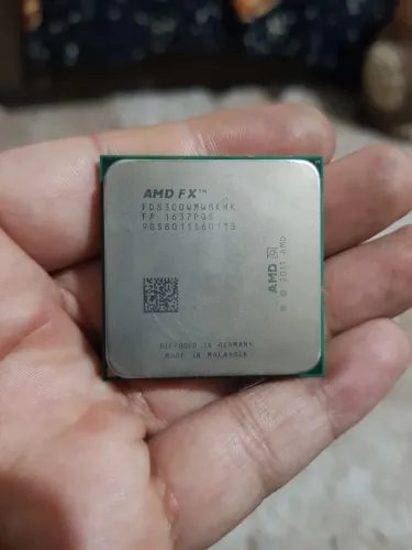 Processador AMD FX-8300 Octa-Core 3.3GHz (Turbo 4.2GHz) Socket AM3+