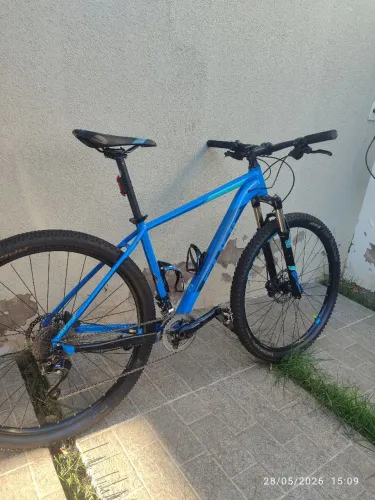Bike MTB 29 Cube Attention 