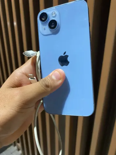 iPhone 14, todo original, bateria 85%, troco com volta