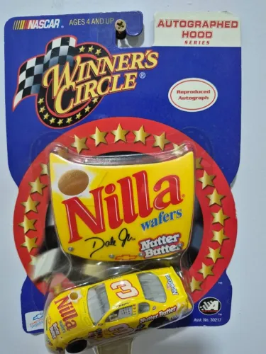 NASCAR Winner?s Circle - Autographed Hood Series Dale Jarrett #3 - Nilla Wafers / Nutter B