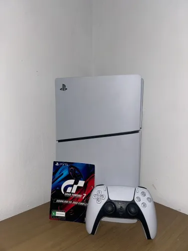 PS5 SLIM DIGITAL 825GB / 2 meses de uso