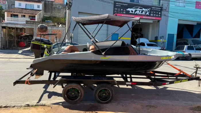 Lancha 17 Pés Completa - Motor 50 HP Revisado + Carreta Rodoviária Documentada!
