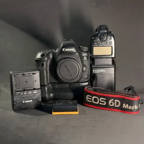 Canon 6D Mark II
