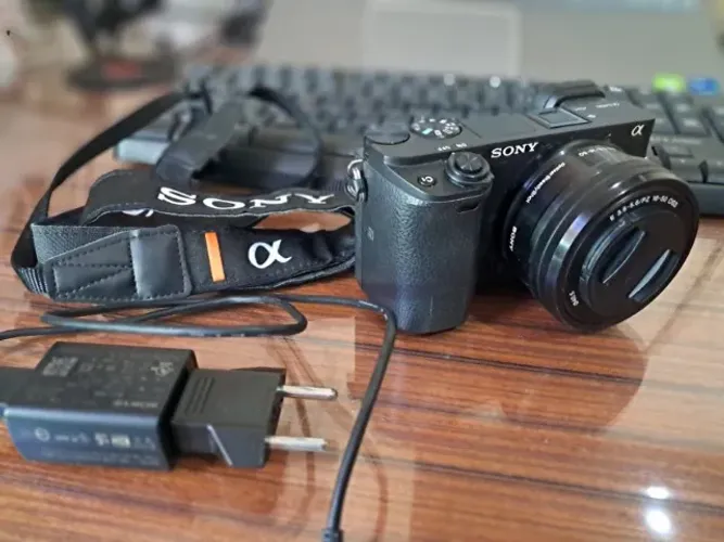 Camera Sony A6400