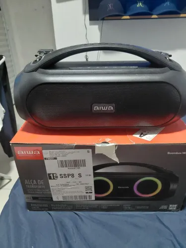 Caixa de som boombox aiwa