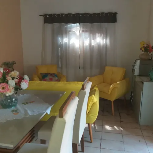 CASA COM 2 QUARTOS EM COLUBANDE