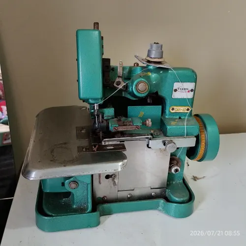 Máquina de costura Overlock Semi industrial