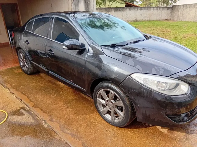 Renault Fluence Sedan Privilège 2.0 16V Flex AUT 2013