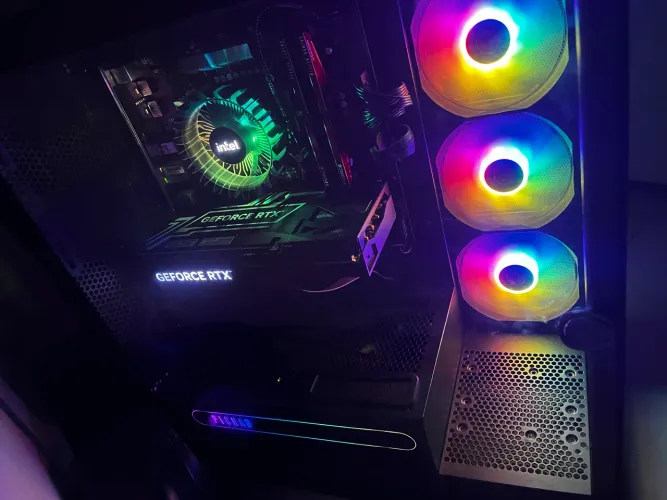 Pc gamer I9 14900F + RTX 4060 ti (troco Series X /Ps5)