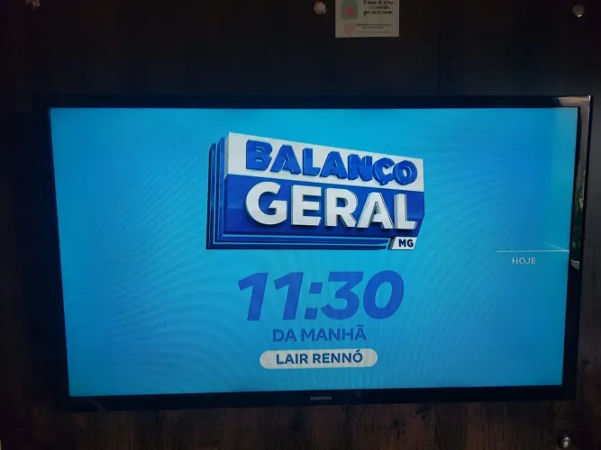 SMART  TV SAMSUNG UN32J4300AG HD 32 POLEGADAS - PERFEITO ESTADO!