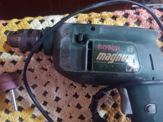 Furadeira Bosch para Conserto ou Retirada de Peças!!!