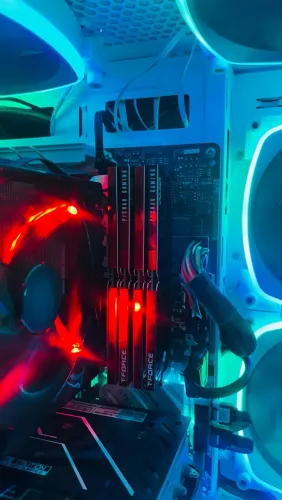 32GB DDR4 TeamGroup / T-Force - 4x8GB - XMP - Excelente estado