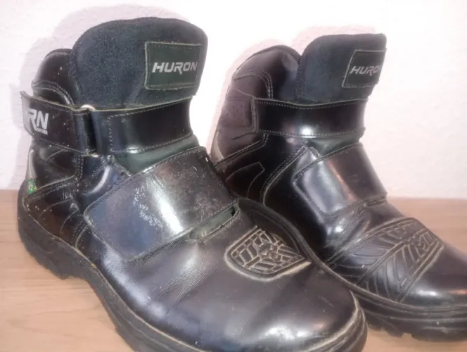 Bota de chuva coturno resistente a chuva