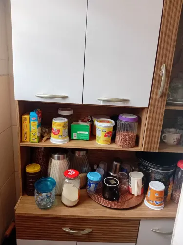 Vendo um armário de cozinha em perfeito estado pouco tempo de uso