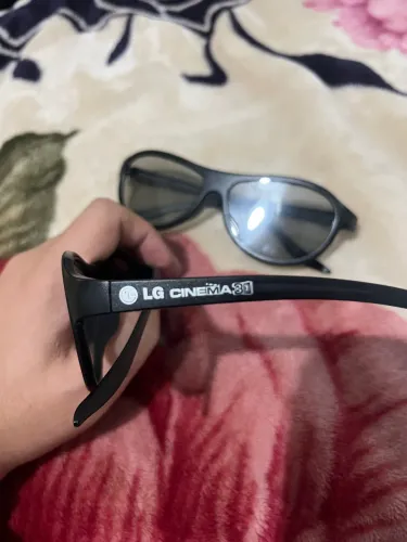 PAR ÓCULOS 3D NOVOS