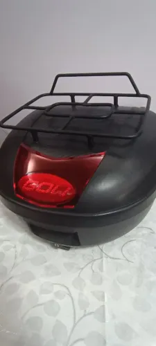 Baú Bauleto Moto Gow 33 Litros Base Fixação Universal com grelha superior