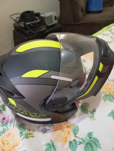 Vendo capacete escamoteável Semino.luxo