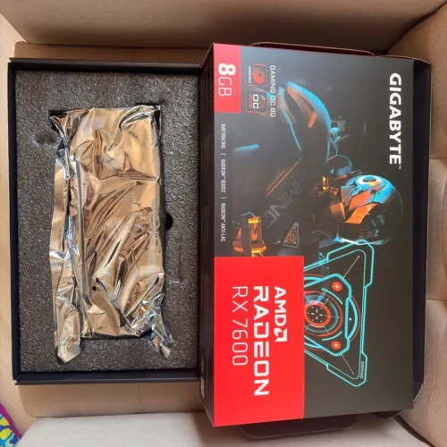 RX 7600 GIGABYTE 8GB USADA MAS EM PERFEITA CONDIÇÃO
