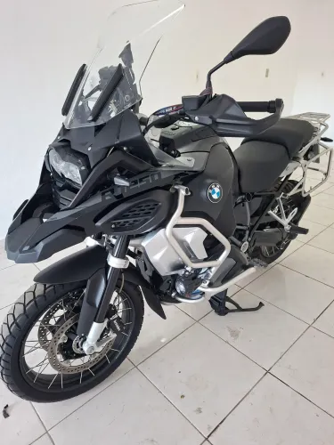 Vendo moto BMW R 1250GS Aadventore ano 2023 valor 110.000,00 com 1.217 km