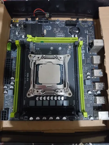 Placa mãe x99 para xeon com defeito 