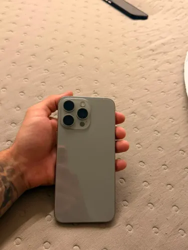 Vende-se iPhone 15 pro max