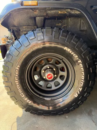 PNEUS 37 BF Goodrich MUD KM2