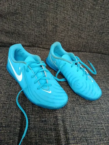 Chuteira society infantil Nike Phantom