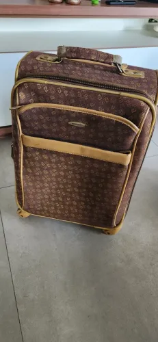 Malta de viagem Pierre Cardin original 23kg para despacho item de luxo