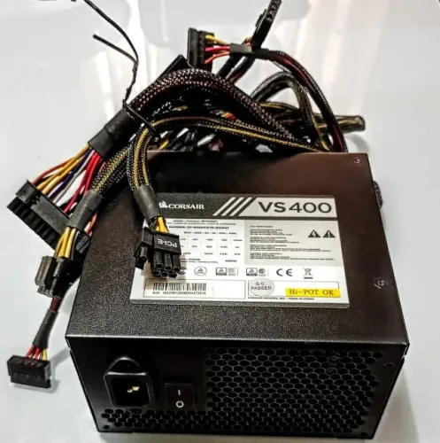 Fonte usada Corsair 400W ATX VS400