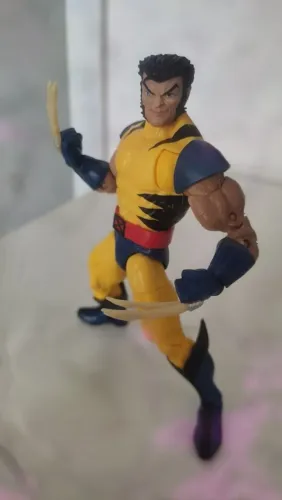 Wolverine Action Figure Marvel Legends Love Triangle Pack