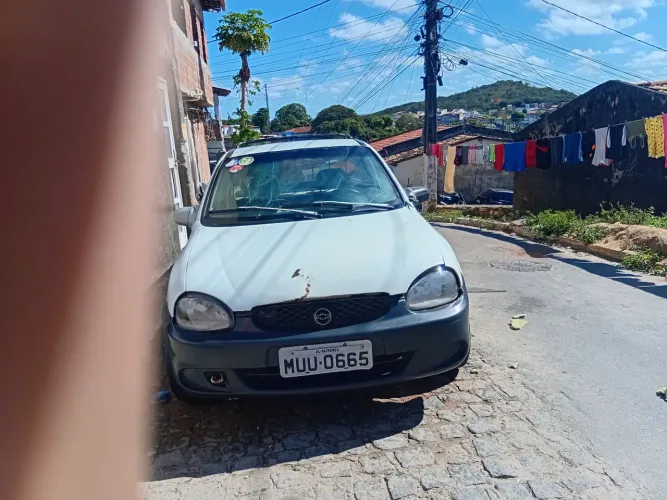 Chevrolet Corsa Pick-up Std/ Rodeio 1.6 MPFI 2003