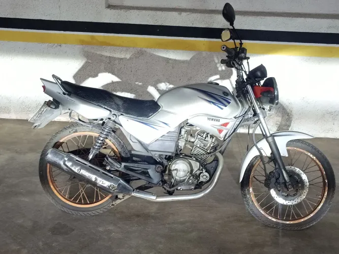 YBR ED 2006 - carburada