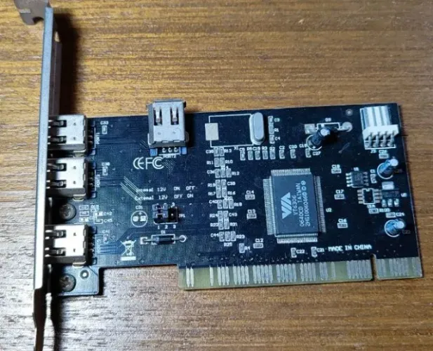 PCI FireWire IEEE 1394 com o controlador VIA VT6306