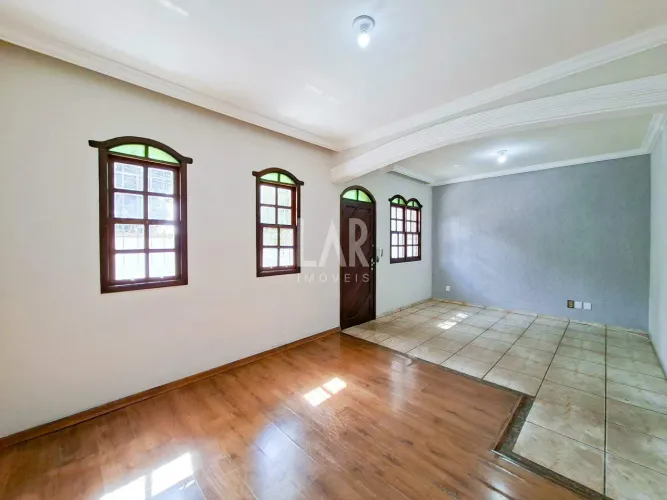 Casa Geminada à venda, 4 quartos, 1 suíte, 4 vagas, Serrano - Belo Horizonte/MG