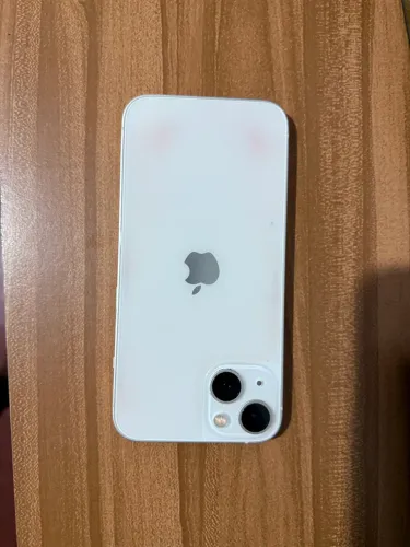 iPhone 13 branco 128 GB sem marcas de uso, iCloud livre, Face Id funciona.