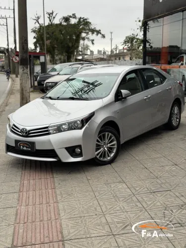 Toyota Corolla Altis 2.0 Flex 16V Aut. 2015
