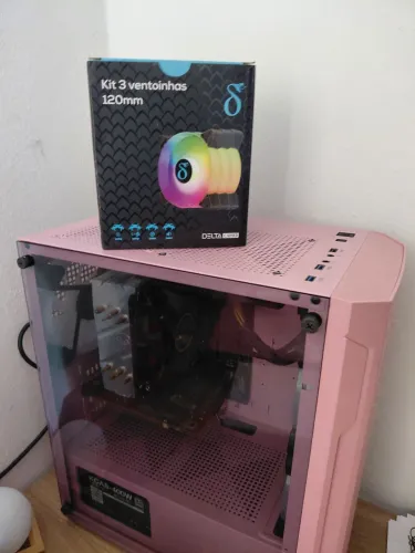Gabinete Gamer Rosa Aerocool Trinity Mini RGB 3 Fans Vidro PC Desktop