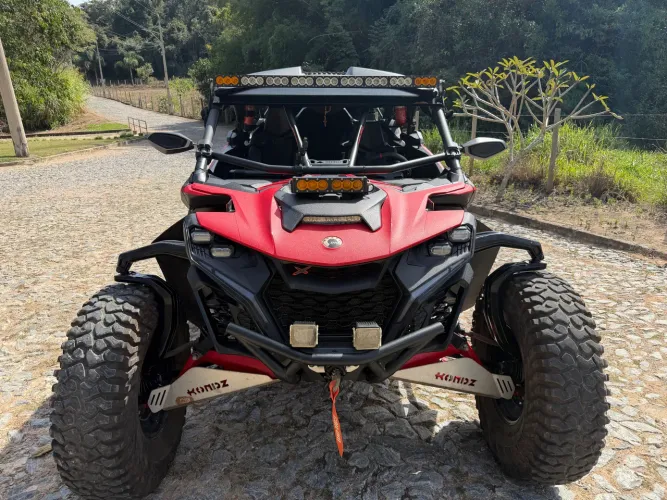 CAN AM MAVERICK R X MAX 2025