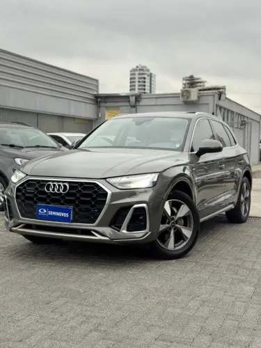 Audi Q5 S-line Black 2.0 TFSI Quat. S-tronic 2024