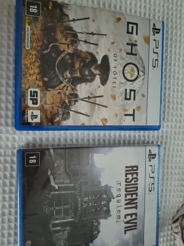 2 jogos ps5 Residente evil Requim e GHOST OF YOTEI novos